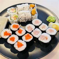 Misato's Kitchen, Kelowna, BC opening hours