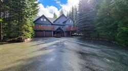 Lorimer Ridge Lodge, Whistler, BC opening hours