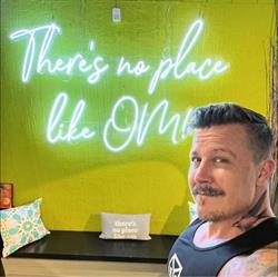 Om Hot Yoga, Edmonton, AB opening hours