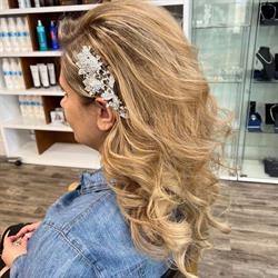 Sparadise salon & spa, Laval, QC opening hours