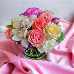 Leafelle Flowers + Gifts, North Vancouver, BC opening hours