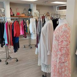 Posh Consignment Boutique, Cambridge, ON opening hours
