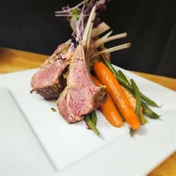Zee's Bistro, Chatham, ON opening hours