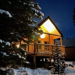Expanse Cottages, Nordegg, AB opening hours