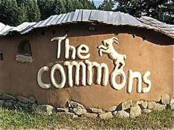 Gabriola Commons, opening hours