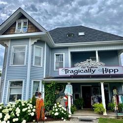 Tragically Hipp Fashion Gallery, Lakefield, ON opening hours