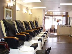 Queen's Nails, Strathmore, AB opening hours