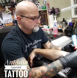 Antonio Zaurrini Tattoo's, Charlemagne, QC opening hours