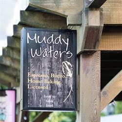 Muddy Waters Cafe, Harrison Hot Springs, BC opening hours