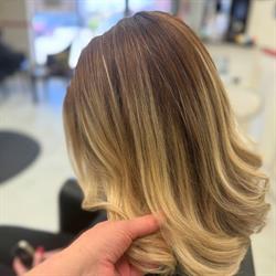 Mona Hair Salon, Aurora, ON opening hours