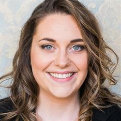 Julie's Beauties Medispa & Laser in Whitehorse, YT (Porter Creek) - Opening Hours