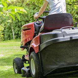 Hamilton Lawn Services, opening hours