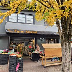 Foxy Farm Market, North Vancouver, BC opening hours