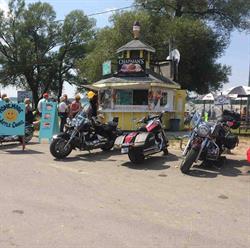 Woody's Waffles & Ice Cream Hut, Port Dover, ON opening hours