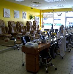 LINDALY NAILS (Waterloo), opening hours