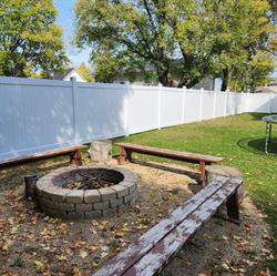 Winnipeg Vinyl Fencing, opening hours