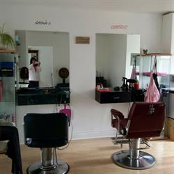 Hair's Hapnan, Huntsville, ON opening hours