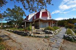 Tadoussac Hostel, opening hours