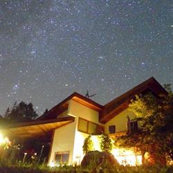 Kapristo Lodge, Golden, BC opening hours
