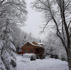 Auberge du Jeune Voyageur, Stoneham-et-Tewkesbury, QC opening hours