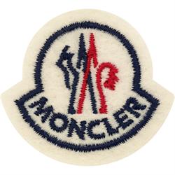 Moncler, Vancouver, BC opening hours