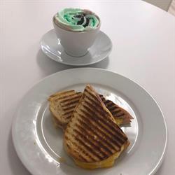 Camrose Coffee, opening hours