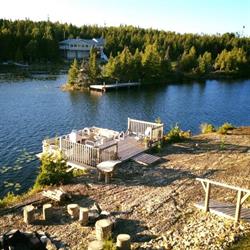 The Lakehouse, Tobermory, ON opening hours