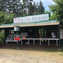 Lakeside Orchards, Kelowna, BC opening hours