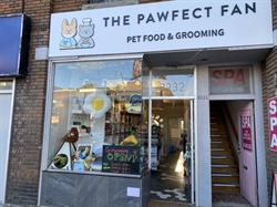 The Pawfect Fan ???, Toronto, ON opening hours
