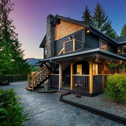 West Coast River Lodge, Port Alberni, BC opening hours
