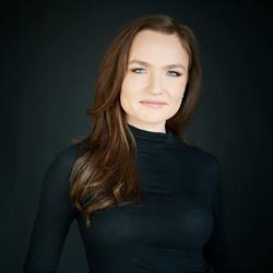 Dasha Smirnova, Toronto, ON opening hours