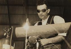 Victoria Fabricators, opening hours