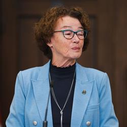 Louise Chabot - Députée de Thérèse-De Blainville, Sainte-Thérèse, QC opening hours