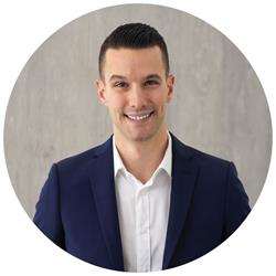 Brandon Favaro - Real Estate Advisor - Rennie & Associates Realty Ltd., Vancouver, BC opening hours