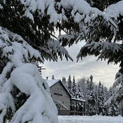 Auberge Autrement, Stoneham-et-Tewkesbury, QC opening hours