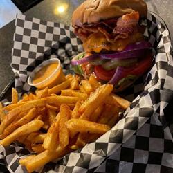 Legends Grill, Hamilton, ON opening hours