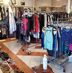 Sophie's Boutique New & Consignment, Campbell River, BC opening hours