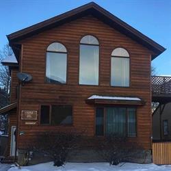 Castle Guest House, Jasper, AB opening hours