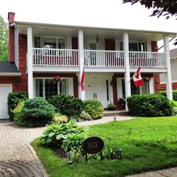 Bruce Manor, Niagara on the Lake, ON opening hours