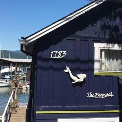 The Mermaid Cottage in Cowichan Bay, opening hours