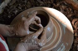 Earthlight Pottery, Quathiaski Cove, BC opening hours