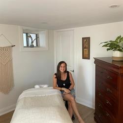 Hannah Etlin-Stein, RMT, Doula + PT, Toronto, ON opening hours