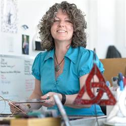 Siobhan Lynch Glass - Stained Glass Design, Hamilton, ON opening hours