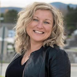 Catherine Robin Boudreau courtier immobilier Via Capitale Saint-Donat, Saint-Donat-de-Montcalm, QC opening hours