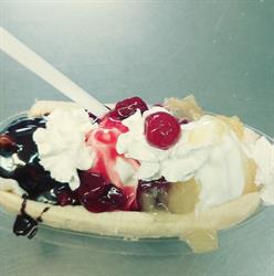 Retro's Drive Inn, Carman, MB opening hours