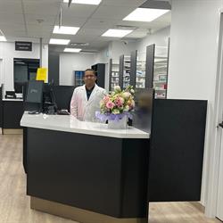 Everest Whole Health Pharmacy, Toronto, ON opening hours
