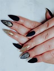 Luxus Nails Lounge, Lacombe, AB opening hours