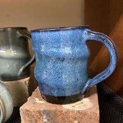 Russell Davison Pottery Studio, Ladysmith, BC opening hours