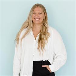 Dr. Brogan Courtney, Picton, ON opening hours