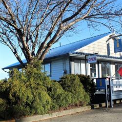 Visitor Centres - Qualicum, Qualicum Beach, BC opening hours